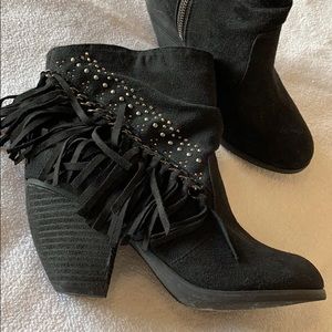 Black fringe boots - super cute!!